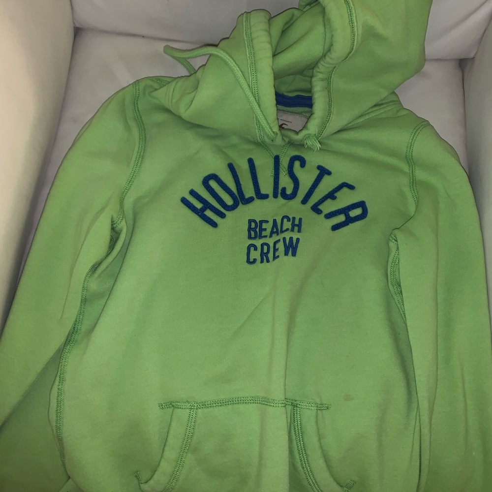 Green hollister hoodie:)